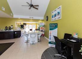 Quality Inn Albertville US 431 5