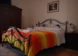 Agriturismo"Il Sagrato di Assisi" appartamenti,camere 4