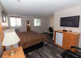 Borden Inn & Suites 2