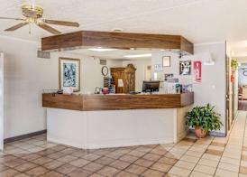 Econo Lodge Eden 3
