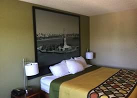 Super 8 by Wyndham Amsterdam 5