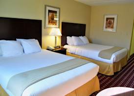 Econo Lodge Inn & Suites Triadelphia - Wheeling 4