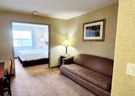 Park Hill Inn & Suite 5