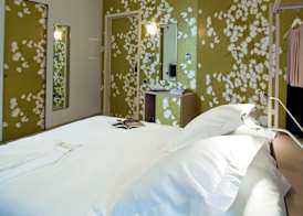 Nu Hotel 5