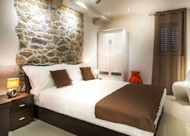 Split Oasis Studio Apartments 3