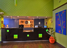 Comfort Inn & Suites Lantana - West Palm Beach South 2