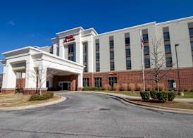 Hampton Inn & Suites Huntsville Hampton Cove 2