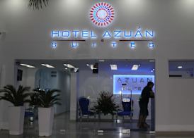 Azuán Suites Hotel By GEH Suites 2