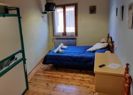 Hostal Pas De La Pera 3