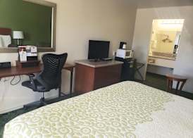 Days Inn by Wyndham Westley 4