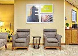 Days Inn by Wyndham Batesville 5