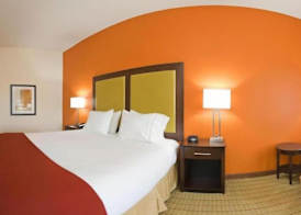 Holiday Inn Express & Suites FLORENCE NORTHEAST by IHG 2