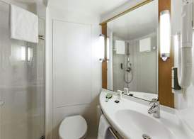 ibis Zurich Adliswil 5