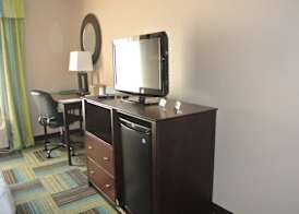 Quality Inn & Suites Arnold 2