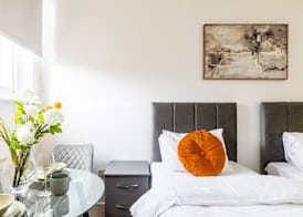 Kensington High Street Suites 4