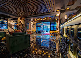 MOONDAY HOTEL 4