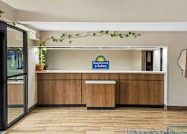 Days Inn & Suites by Wyndham DeSoto 2