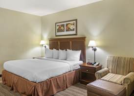 Country Inn & Suites by Radisson, Atlanta Downtown 5