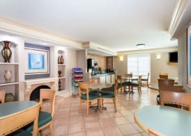 La Quinta Inn by Wyndham Tallahassee North 5
