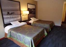 Super 8 by Wyndham Beaver Falls 5