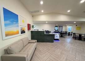 Days Inn & Suites by Wyndham Flagstaff I-40 5