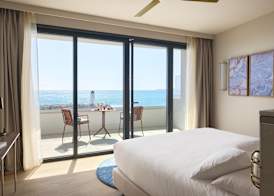 Marina Baie des Anges Hôtel, Curio Collection By Hilton 5