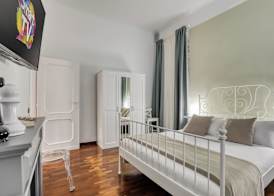 ATRHOME Frattina Luxury 2