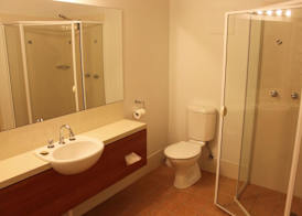Ramada Encore by Wyndham Belconnen Canberra 5