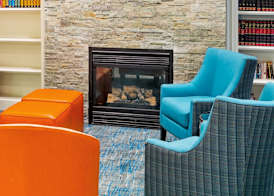 Holiday Inn Express & Suites Burlington - Mount Holly by IHG 4