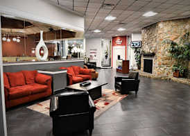 Ramada by Wyndham Jacksonville Hotel & Conference Center 4