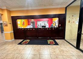 Super 8 by Wyndham Harrison OH 2