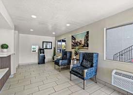 Econo Lodge Stockton near I-5 Fairgrounds 5