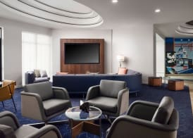 Courtyard by Marriott Washington Capitol Hill/Navy Yard 4