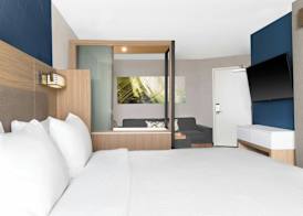 SpringHill Suites by Marriott Holland 4