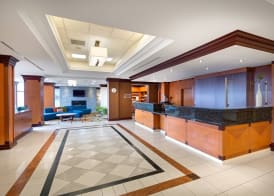 Fairfield Inn & Suites by Marriott Toronto Airport 3