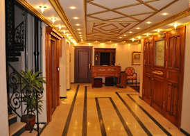 Aruna Hotel 3