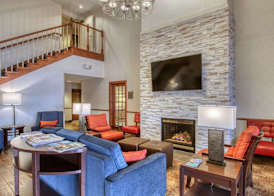 Comfort Suites Milwaukee Airport 2