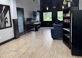 Days Inn by Wyndham Brooksville 5