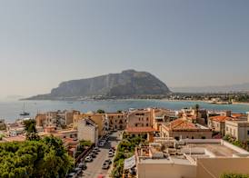 HOTIDAY Mondello Beach 5