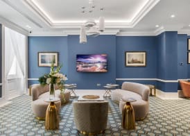 Commodore Hotel 5
