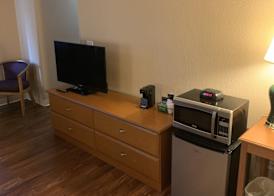 Super 8 by Wyndham Kingston 5