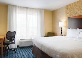 Fairfield Inn & Suites by Marriott Weirton 4