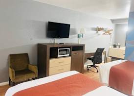 Hometown INN 4