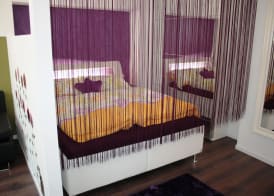 GoVienna Small Modern Apartment 2