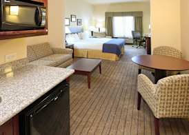 Holiday Inn Express & Suites MARSHALL by IHG 4