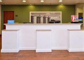 Hampton Inn & Suites Wilmington 4