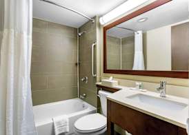 Comfort Inn Red Horse Frederick 5