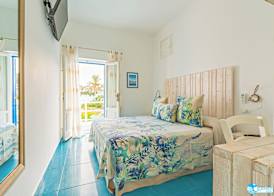 Eunymos Panarea 4