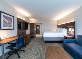 Holiday Inn Express & Suites GAINESVILLE - LAKE LANIER AREA by IHG 3