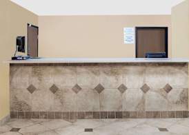 Super 8 by Wyndham Sheboygan WI 2